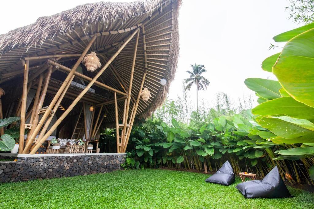 Suitetrails - Balikayanas Bamboo House - Miggiell House