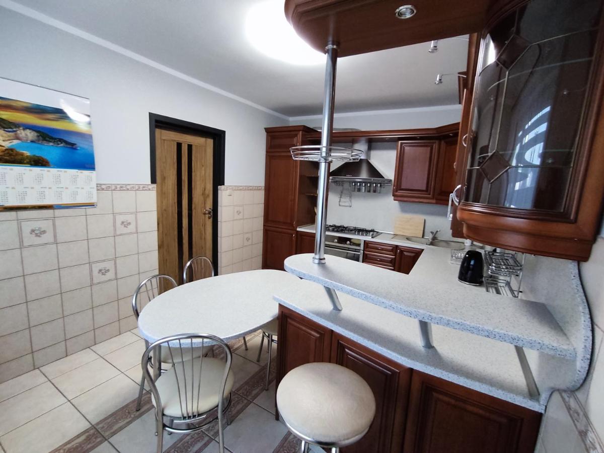 WILLA JUTRZENKA - Housity