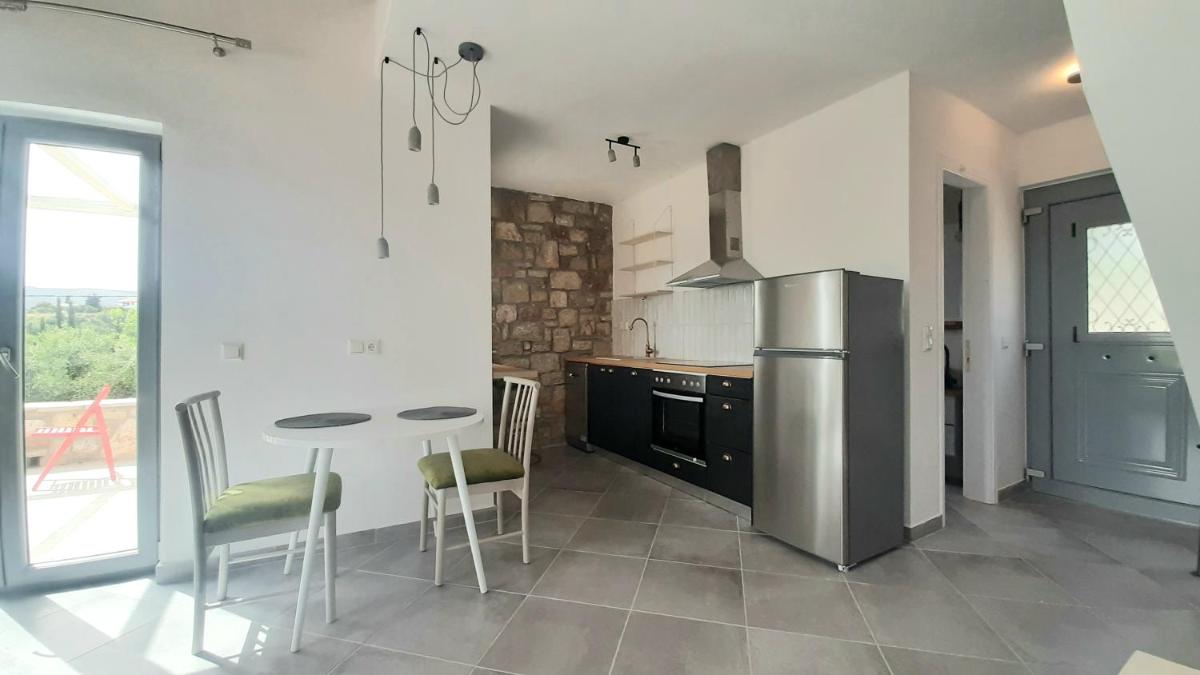 Koroni Stone House, newly built studios by the sea - Housity