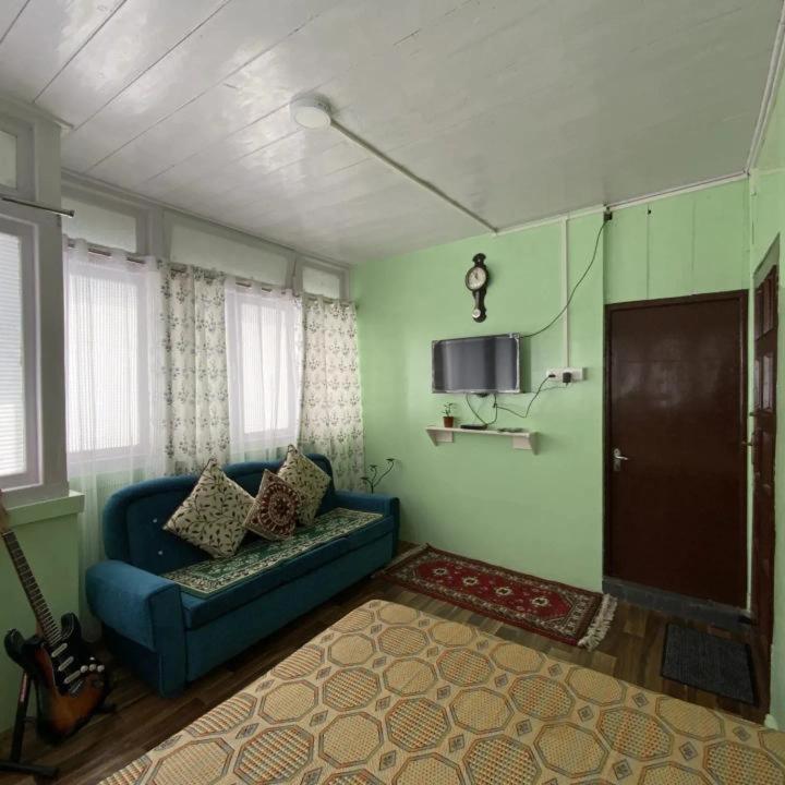 Suitetrails - Basnet Apartment