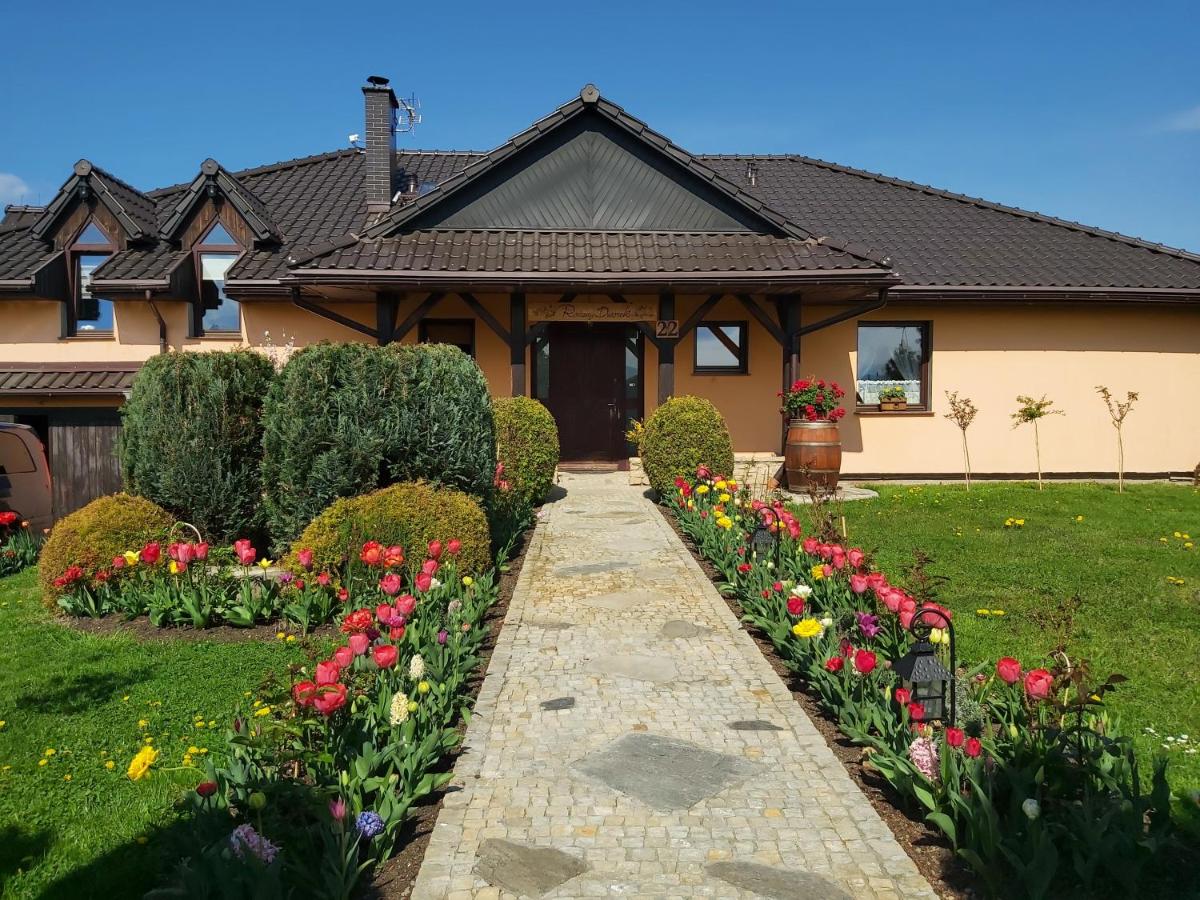 Różany Dworek - Housity