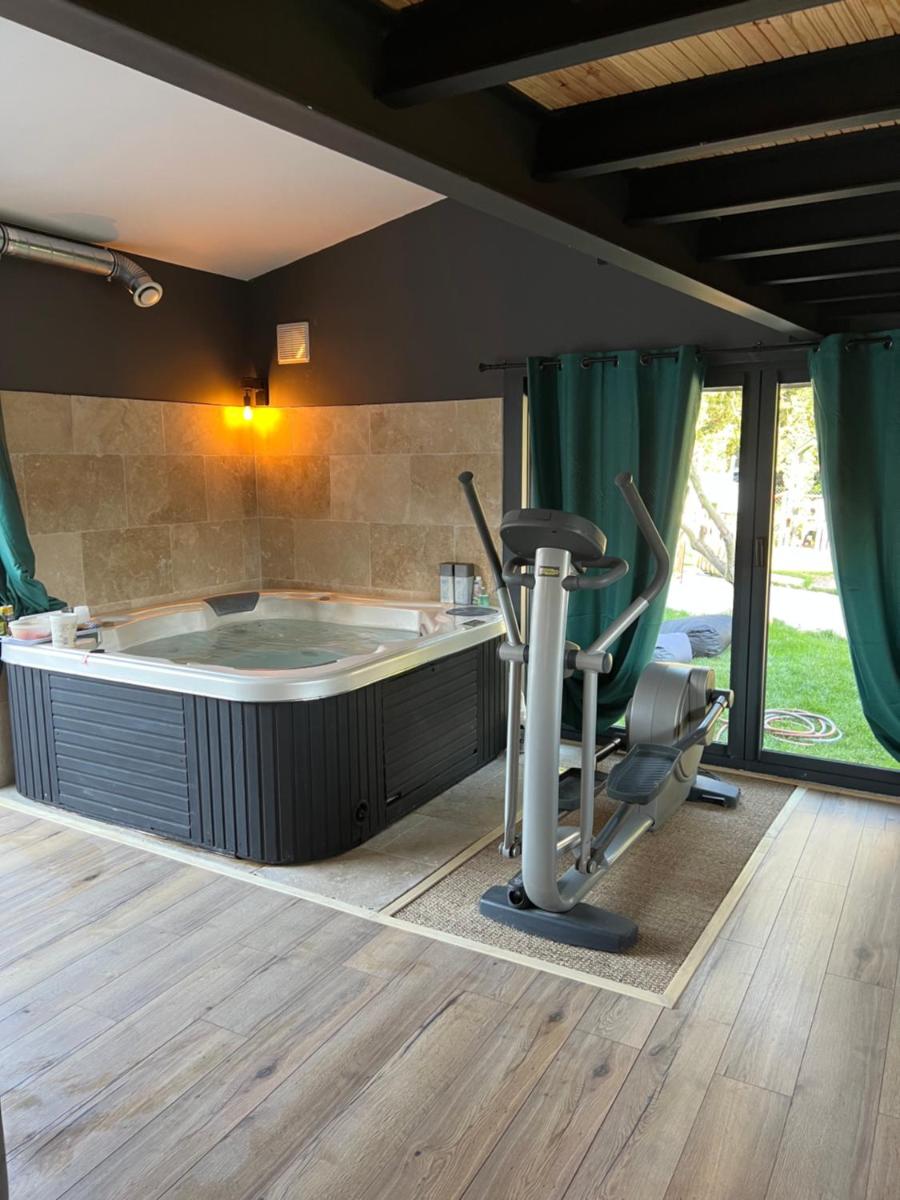 Charmant logement avec jacuzzi - Housity