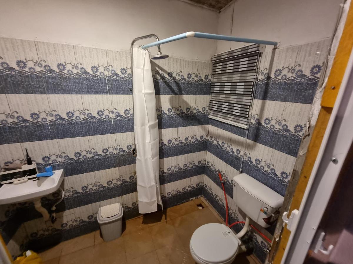 2 bedroom flat children pool 247 wifi electricity Netflix - Housity