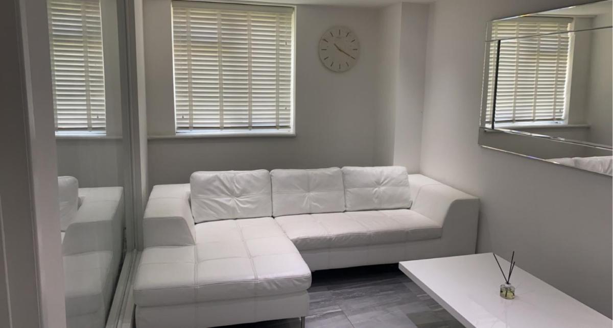 Luxurious high spec 1 bedroom apartment in London - Housity