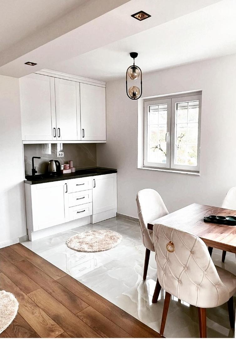 Ema Apartments - Housity