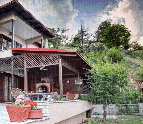 Guesthouse Niaousta - Housity