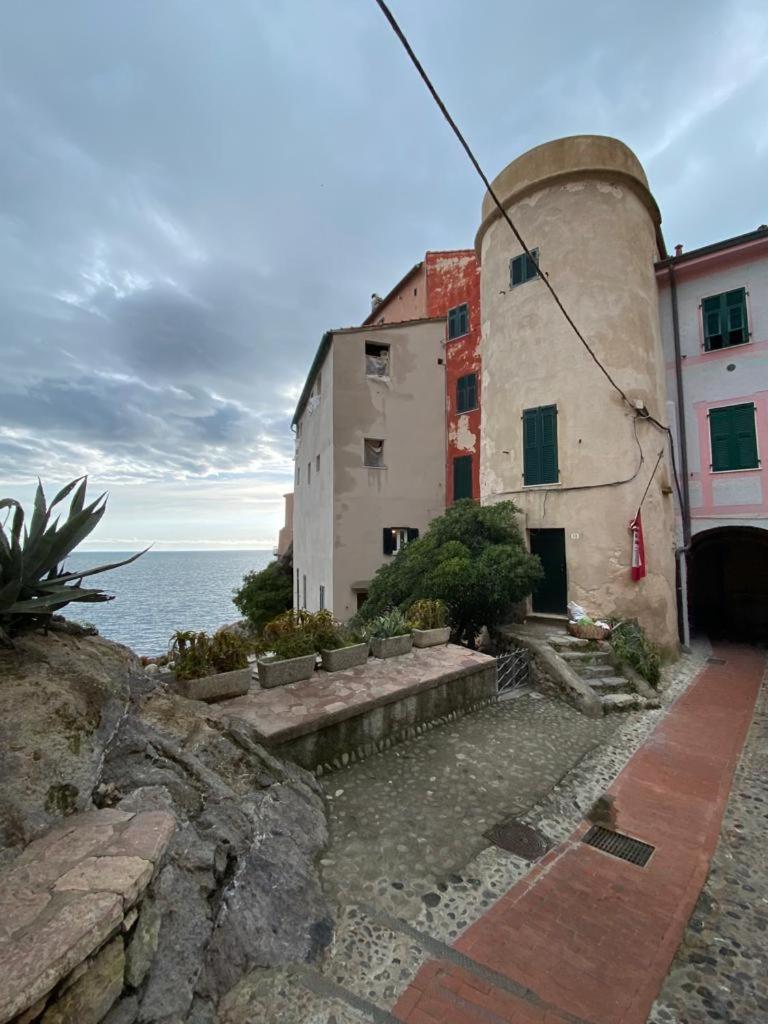 La Torre saracena di Tellaro - ConfirentHouse - Housity