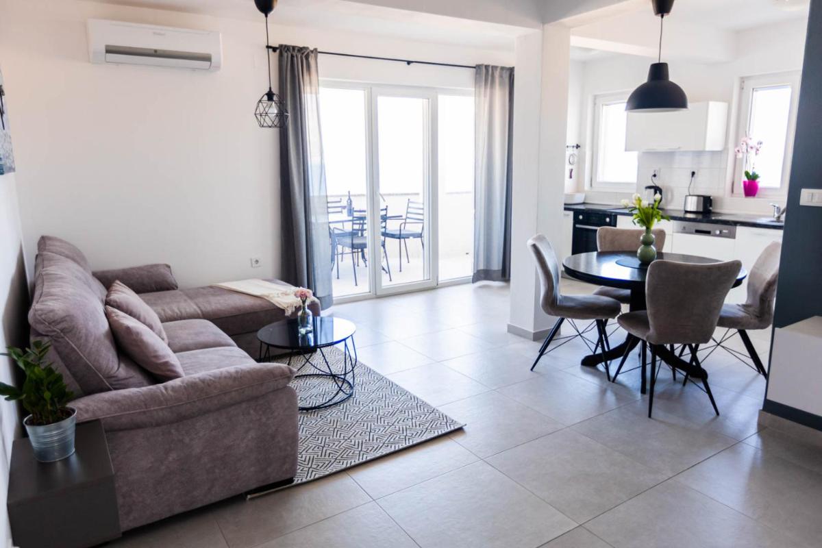 Apartments Rising Sun, Ražanac - Housity