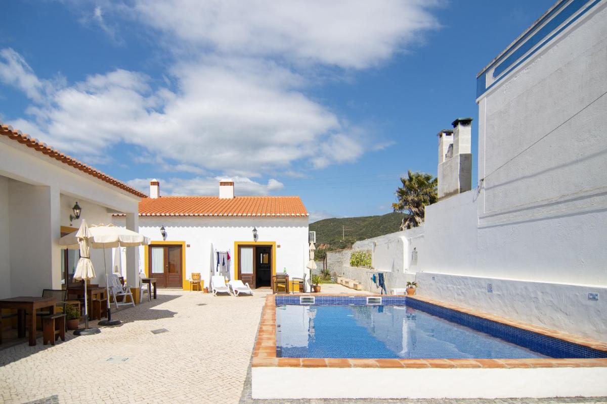 Carrapateiramar Guest House - Housity