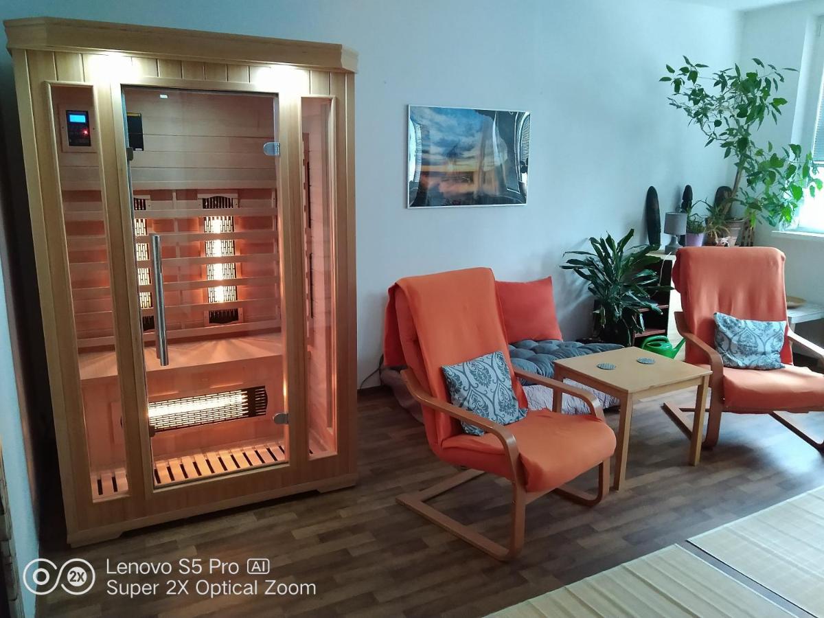 Apartmán s vířivkou a infrasaunou v Olomouci - Housity