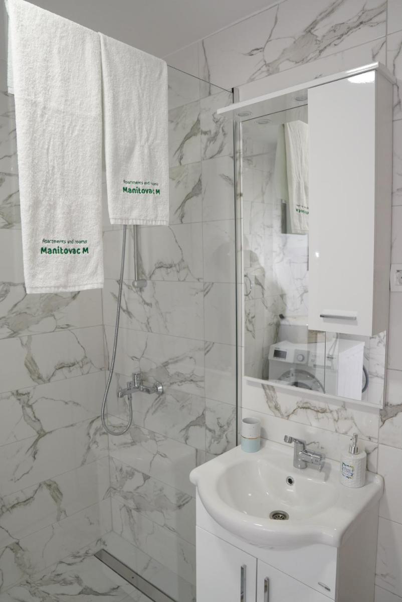 Apartments Manitovac M - Housity