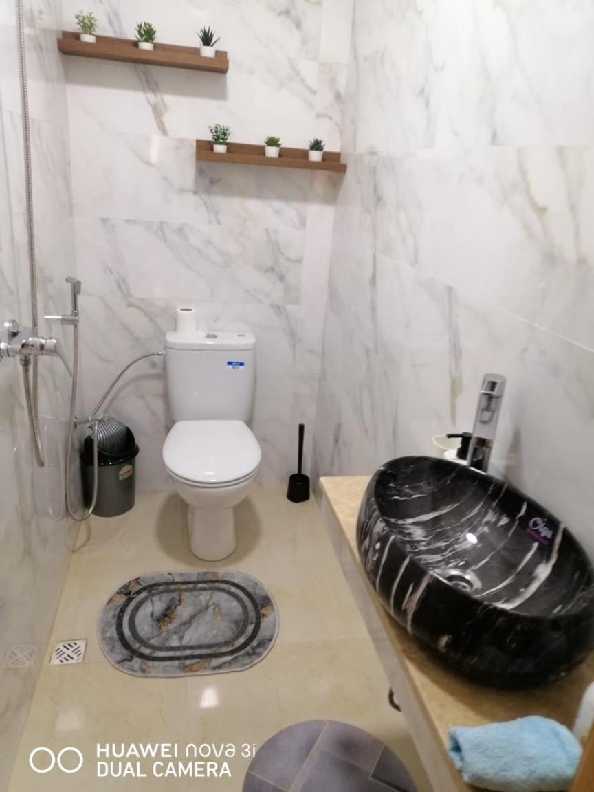 Suitetrails - Lovely 2 bedroom apartment 4 minutes fm ocean front