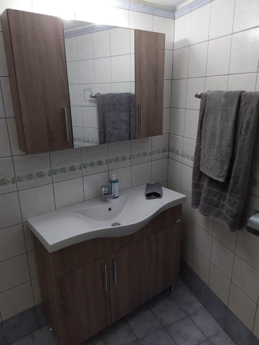 Kisiris House - Housity