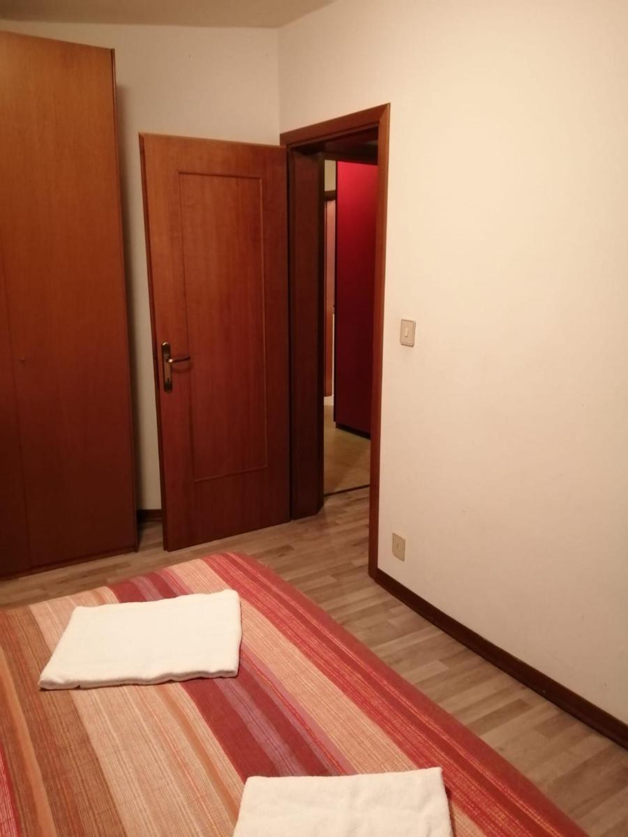 Golden Heart - Housity