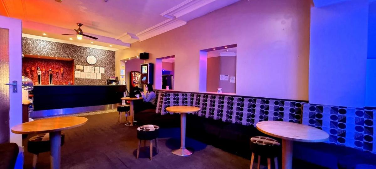 The Avari Beach Hotel - Housity