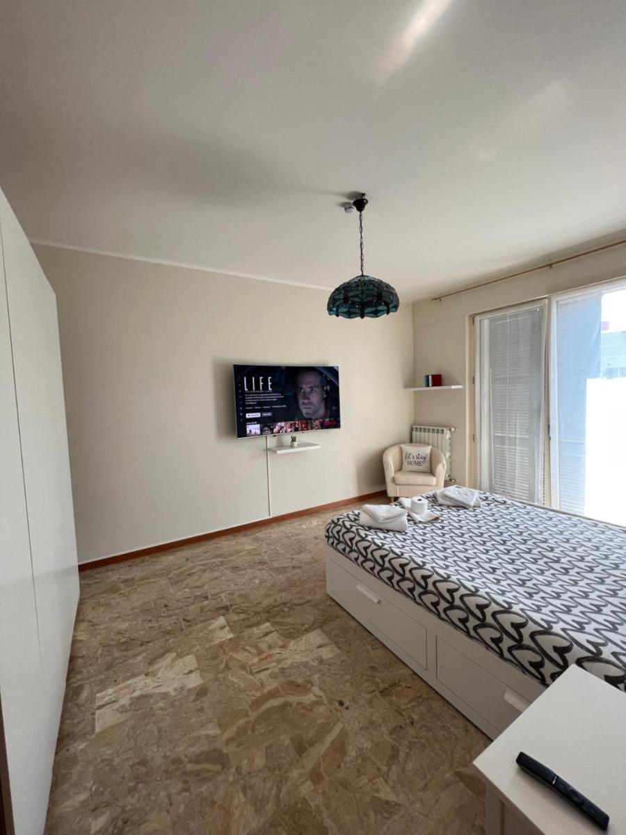 Appartamento privato a piacenza con 3 camere matrimoniali - Housity