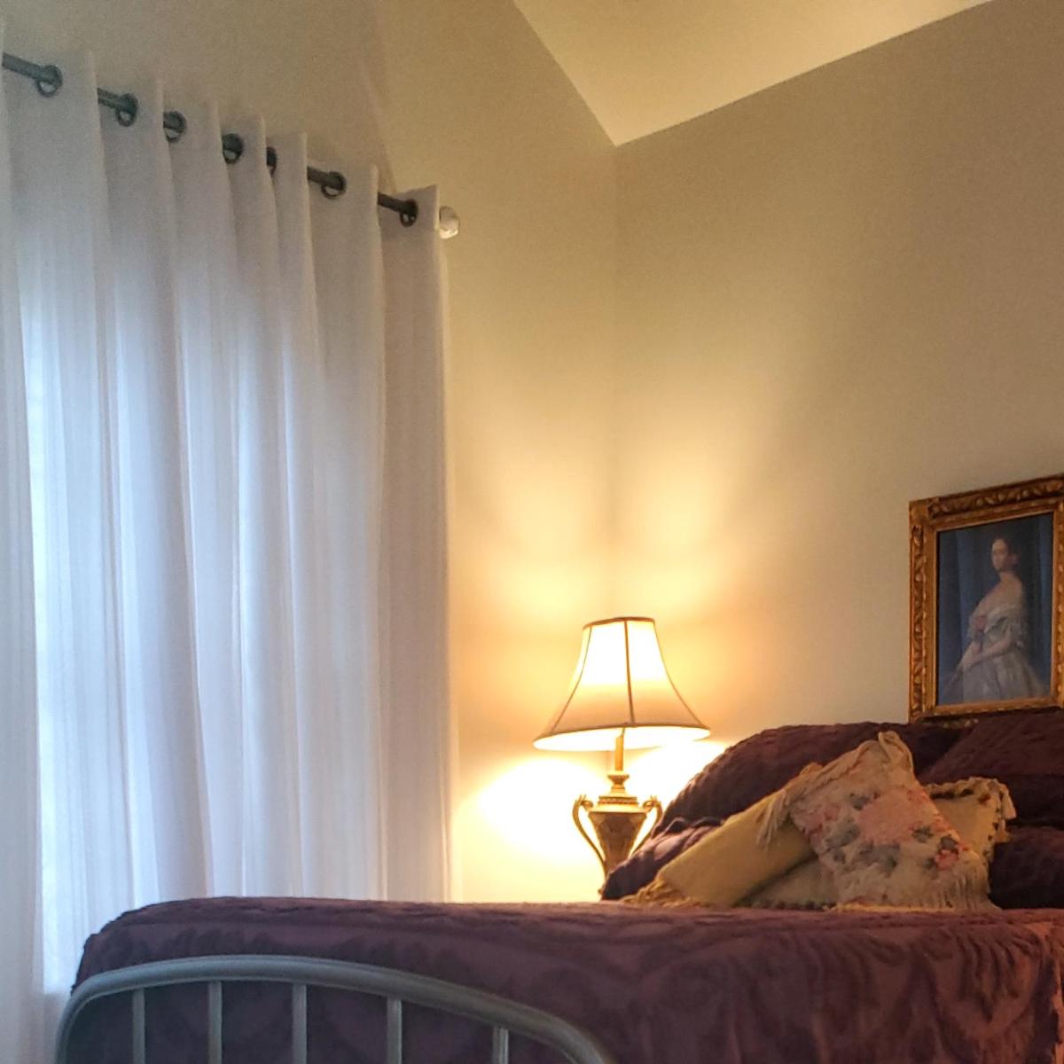 Afton Carriage House on Asa Tracys Estate - Housity