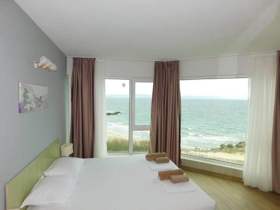 Apartment Sunrise Pomorie - Housity