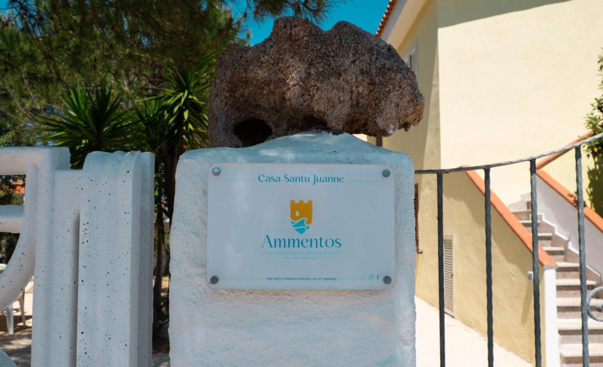 Santu Juanne -Ammentos Posada- a due passi dalla spiaggia - Housity