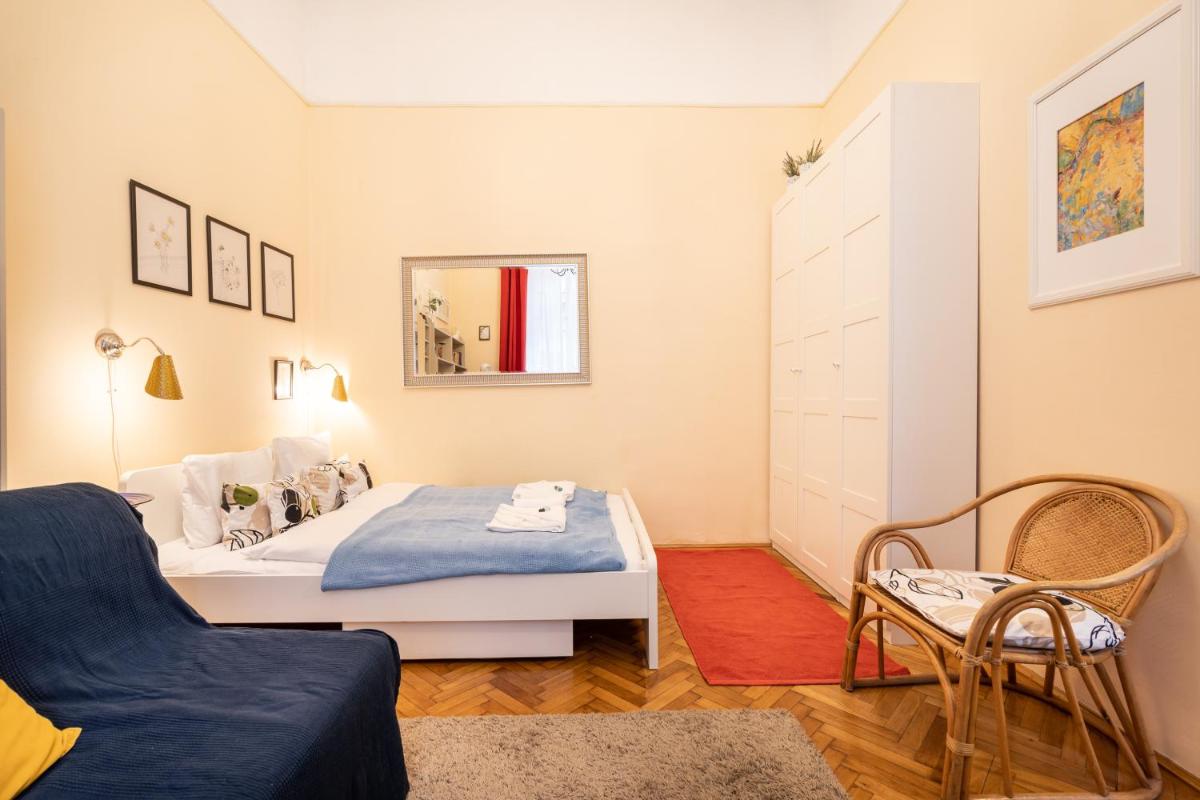 BpR Pleasant Lair in the Center - Housity