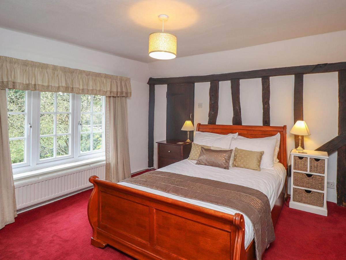 Shepherd Cottages luxury self catering in heart of Kent - Housity