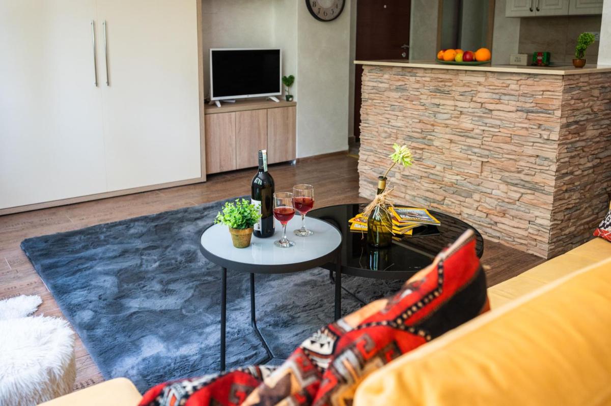 Design Studio Apartment near the Center - Housity
