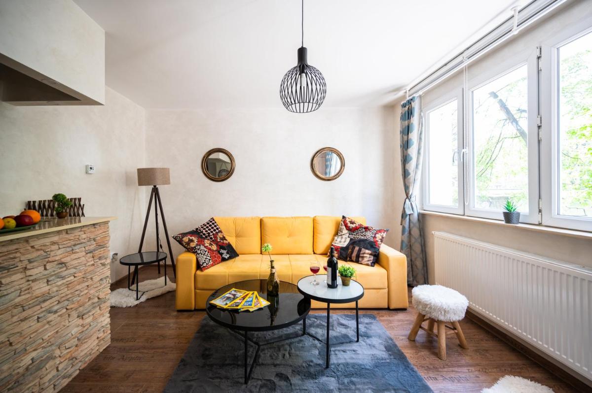 Design Studio Apartment near the Center - Housity