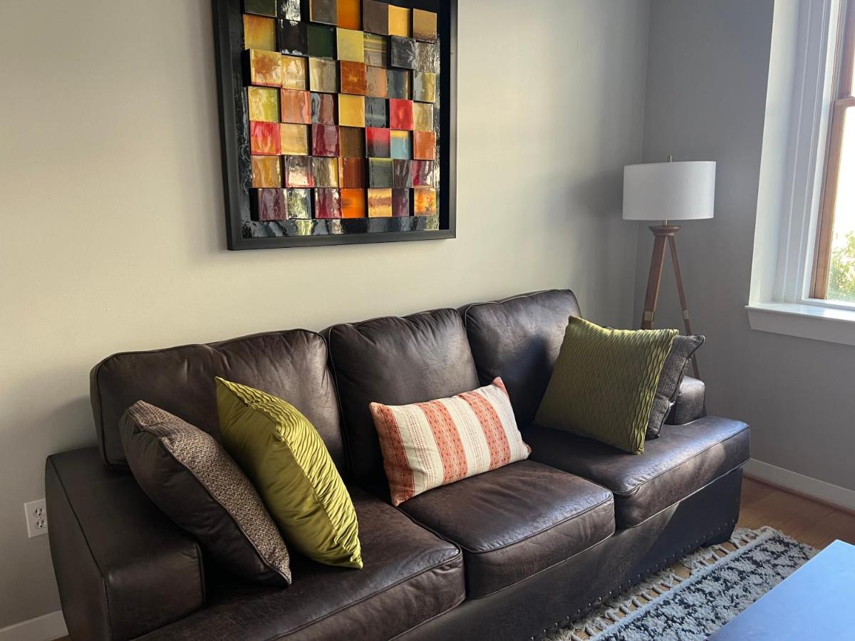Downtown Norfolk Loft - Housity