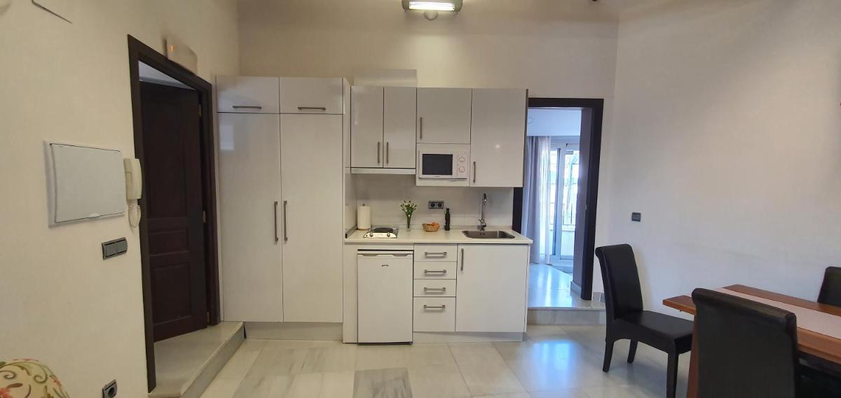 Apartamentos Torre de la Mezquita - Housity