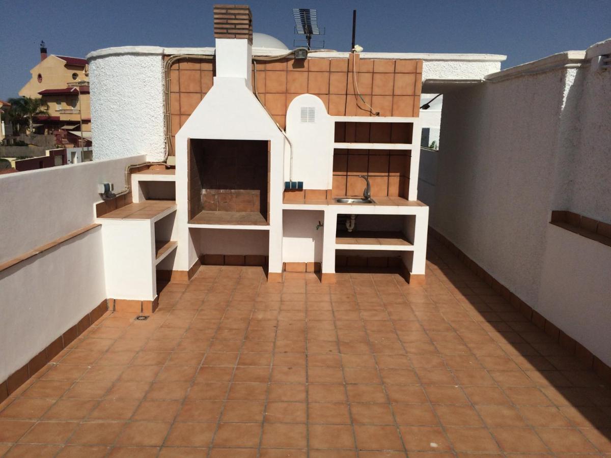 Puerto de Mazarrón Large House with Roof Terrace & Sea Views-5 Guests have 3 Bedrooms & 1 to 4 Guests have 2 Bedrooms - Housity