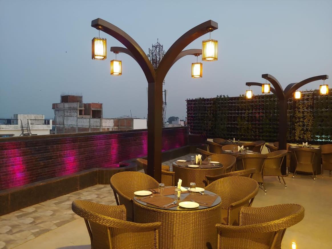 HOTEL SHIVOY GRAND - Housity