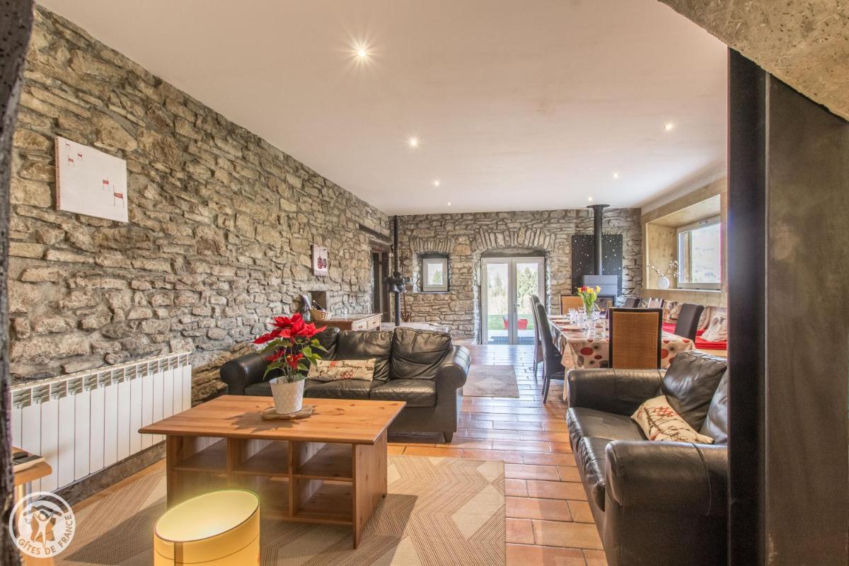 Gite Leyetaz - Housity