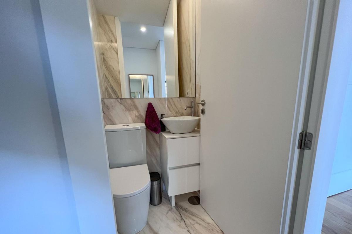Suitetrails - Spacious Studio w/ Balcony & AC by LovelyStay