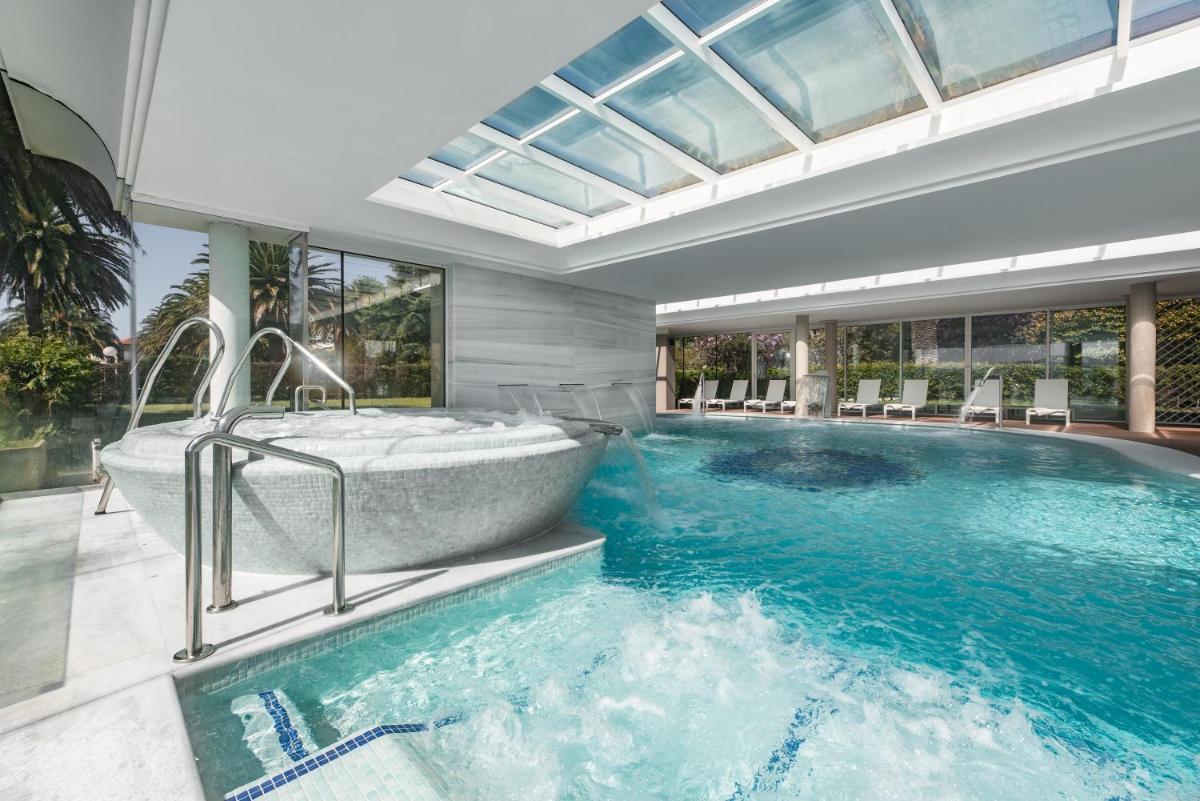 Piscina en o cerca de Eurostars Gran Hotel La Toja