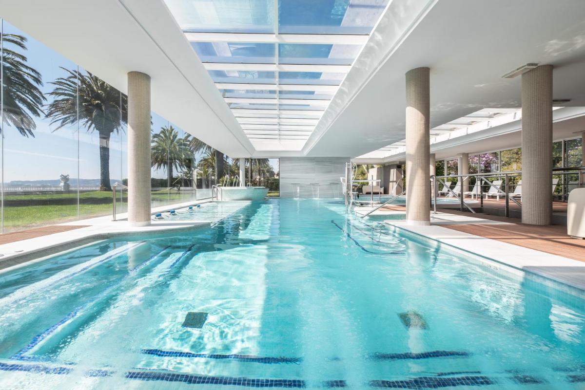 Piscina en o cerca de Eurostars Gran Hotel La Toja