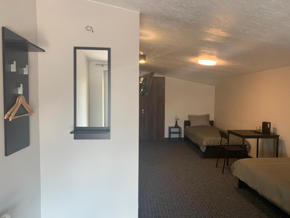 Hotel Marijampole - Housity