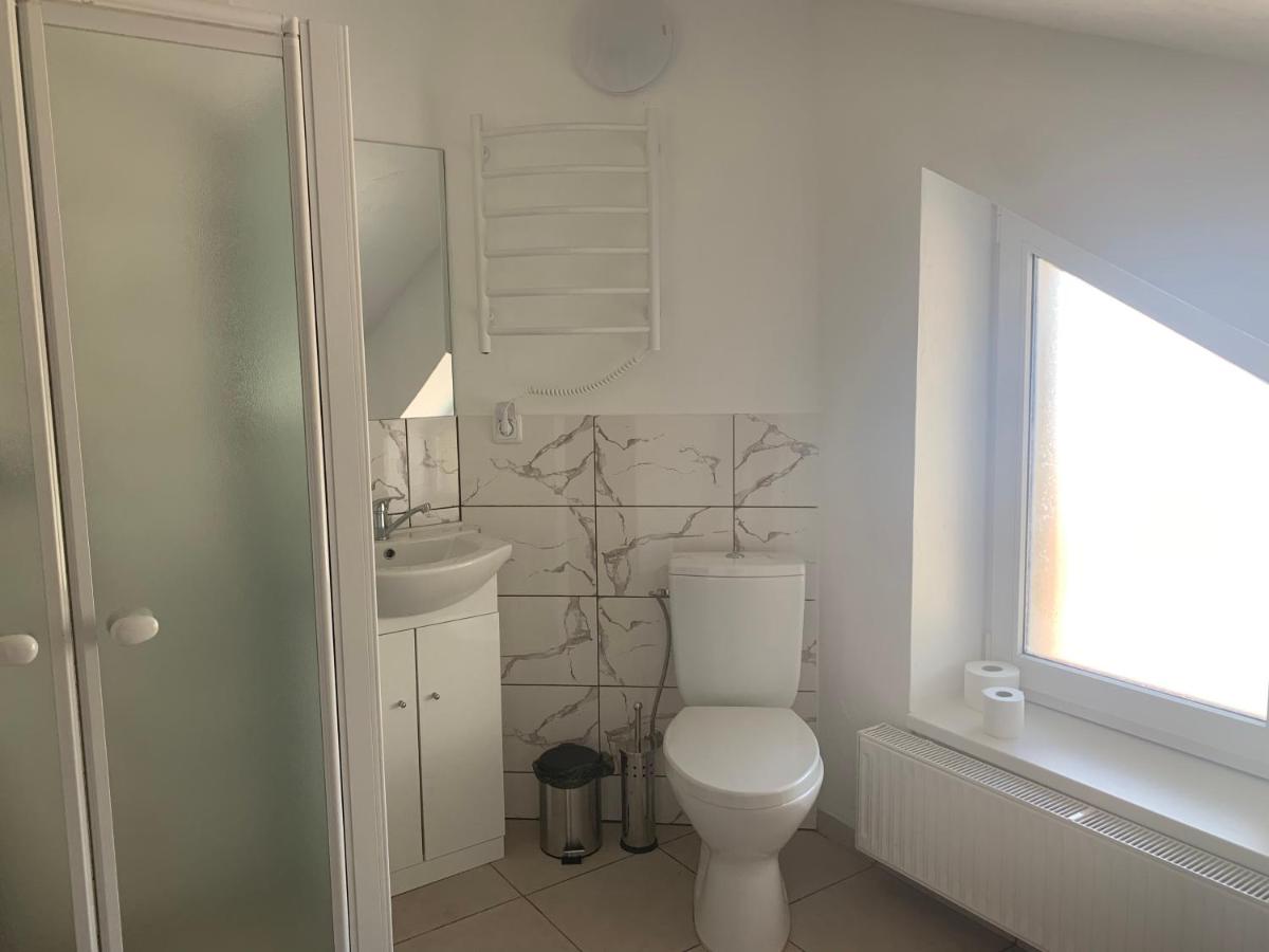 Hotel Marijampole - Housity