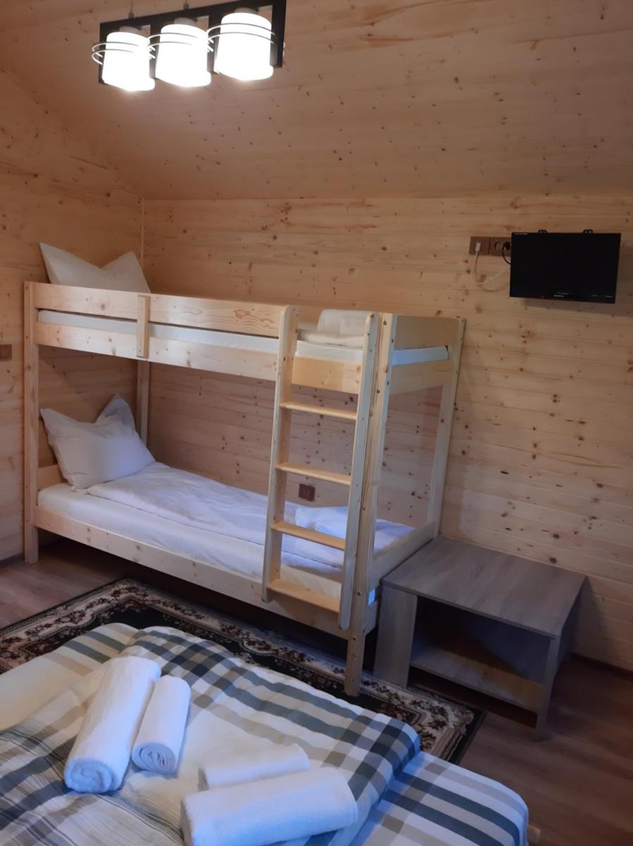 Căsuțele din Retezat - Housity