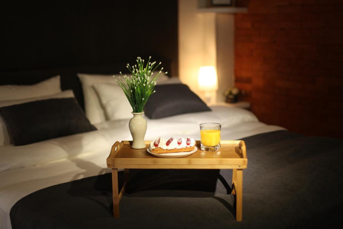 Luxury Duplex Studios - City Center - Housity