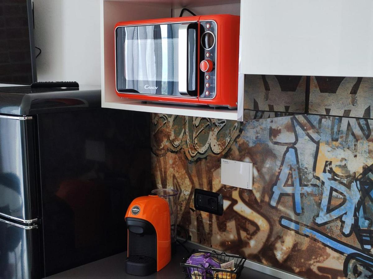 Hollywood Apartment - Housity