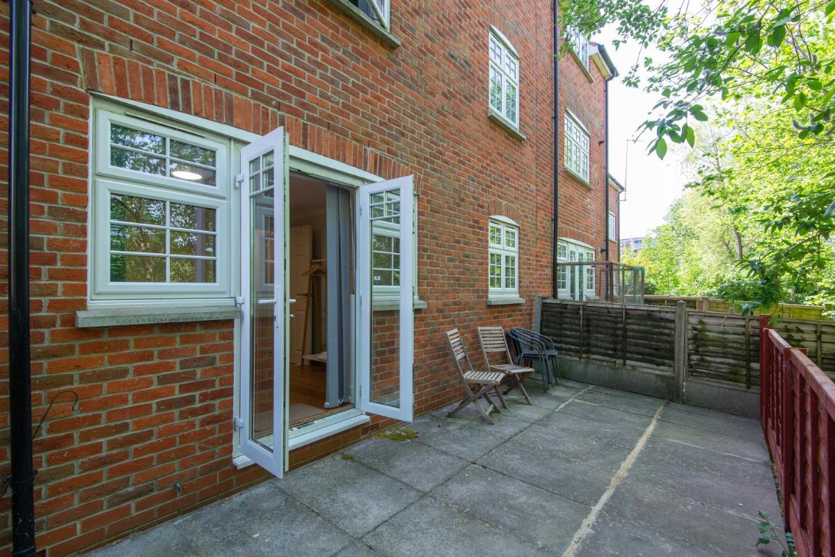Redhill town centre apartment by Livingo - Housity