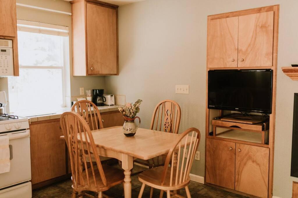 The Long Barn Lodge - Housity