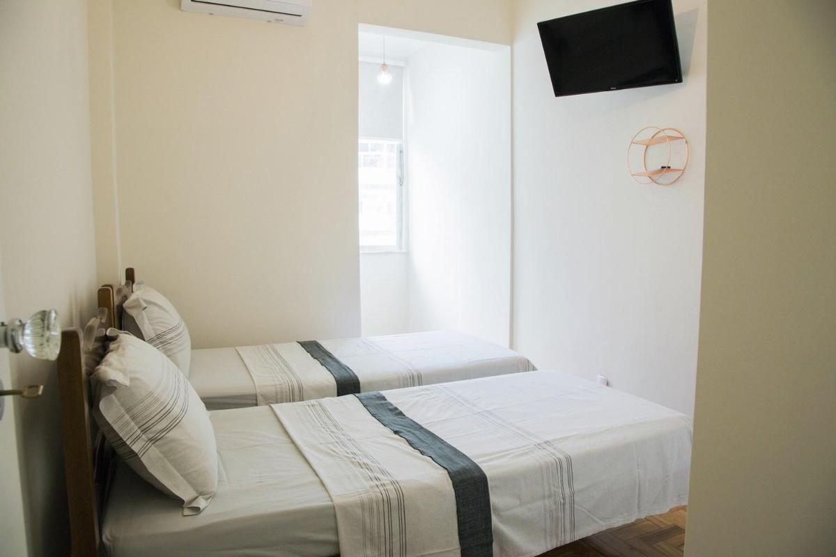 APARTAMENTO CONFORTÁVEL EM COPACABANA - Hizvo