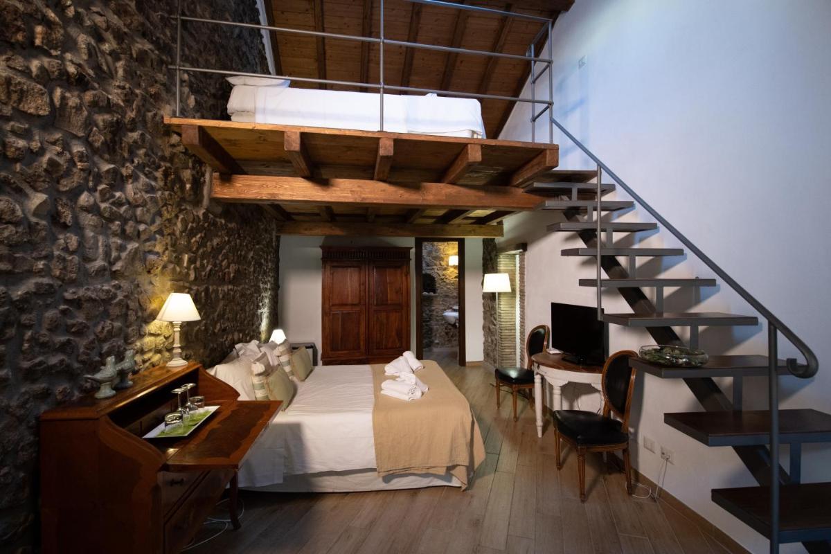 Hotel Borgo Vistalago - Housity