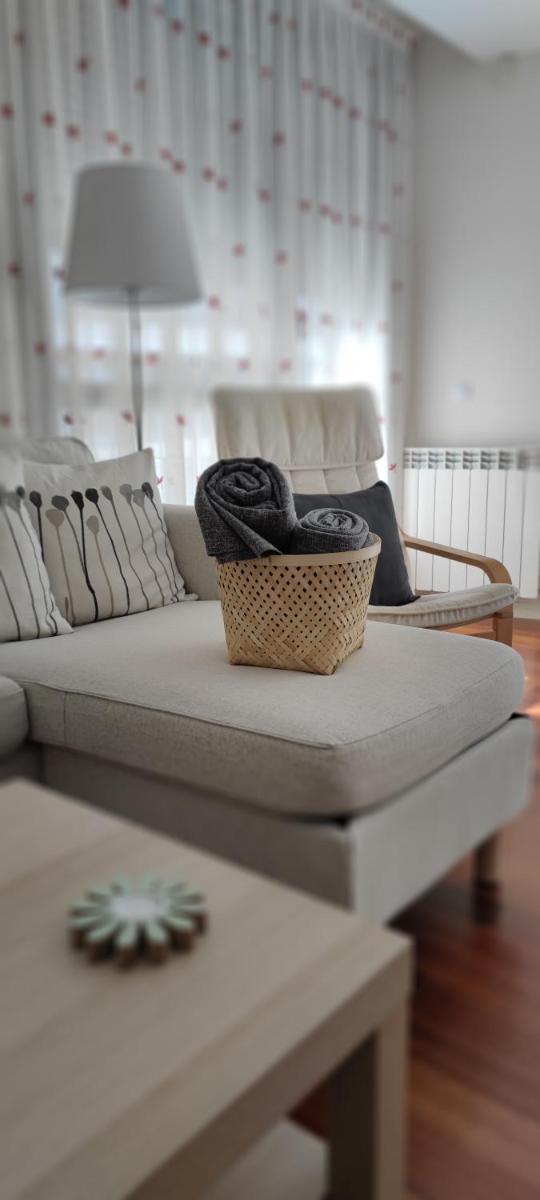 Apartamento Sabiñanigo Las Margas Pirineos, golf y piscina - Housity