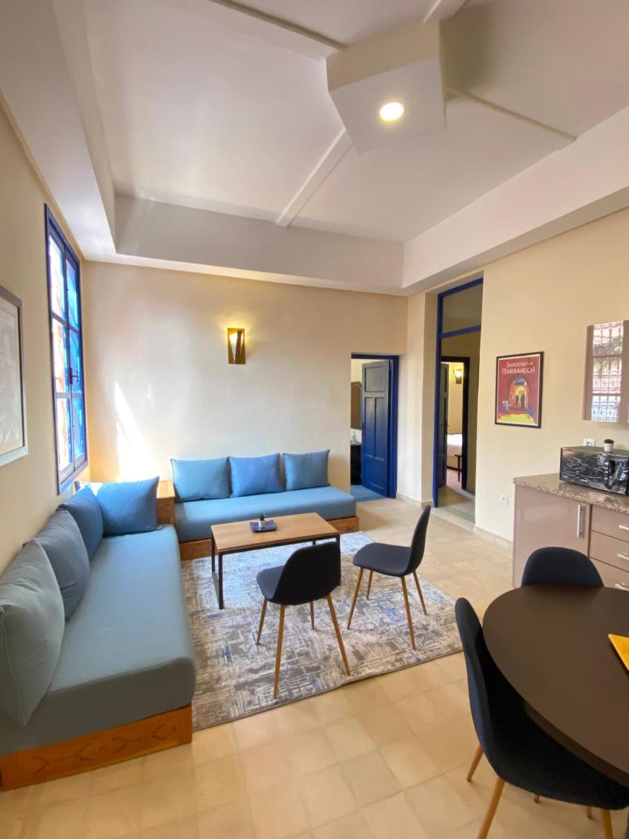 Suitetrails - Comfy Colonial Apartments