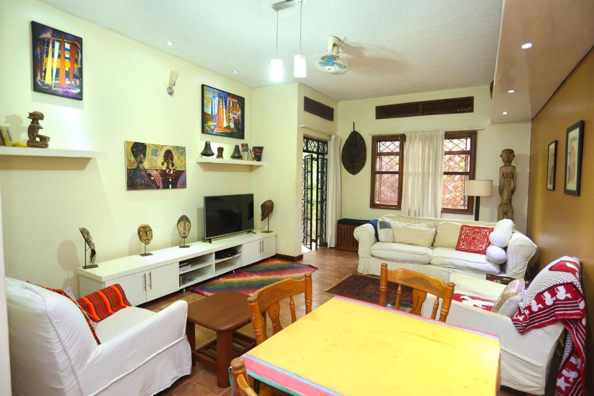 Soho Greens Apartment 4 - Housity