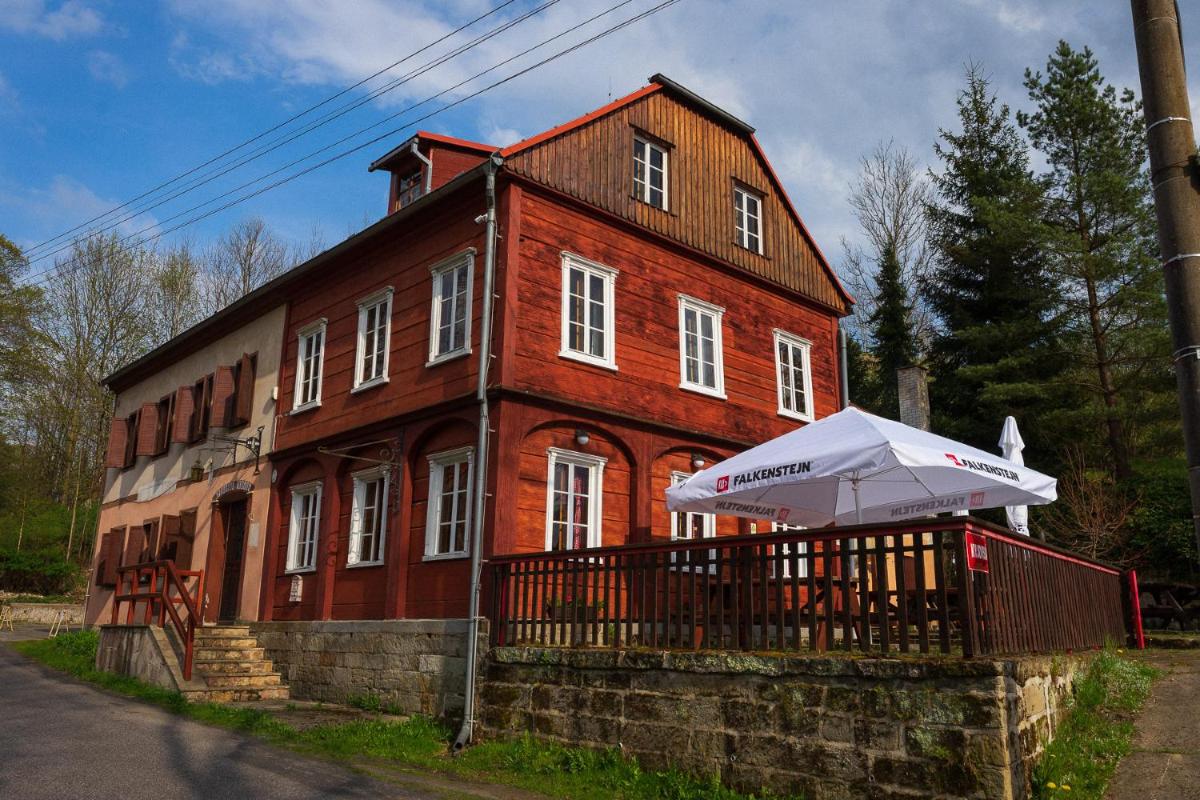 Penzion a hostinec Kyjovská terasa - Housity