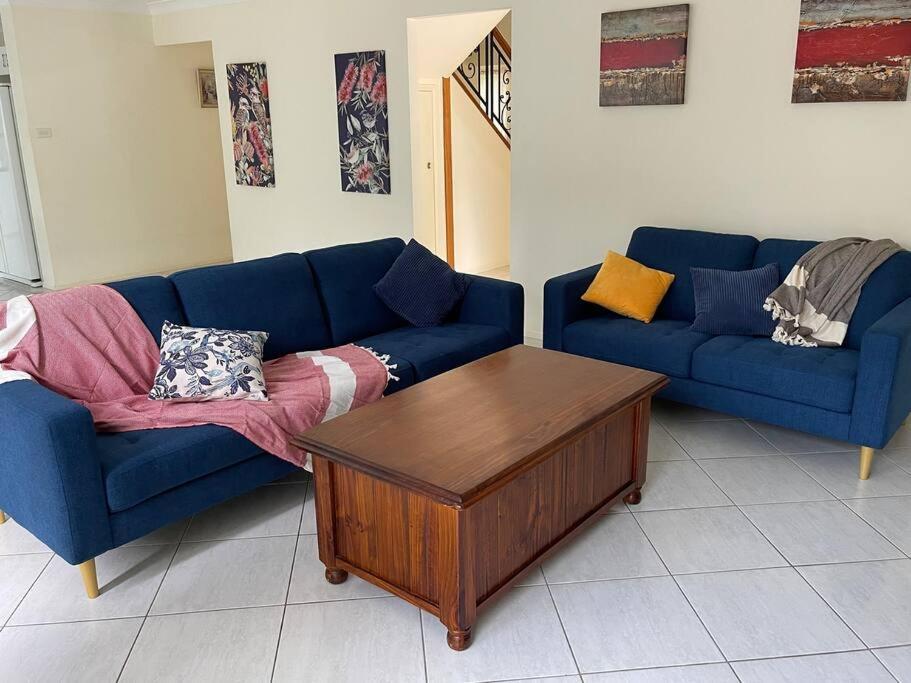 Beautiful 5 bedroom house in Jervis Bay - Housity