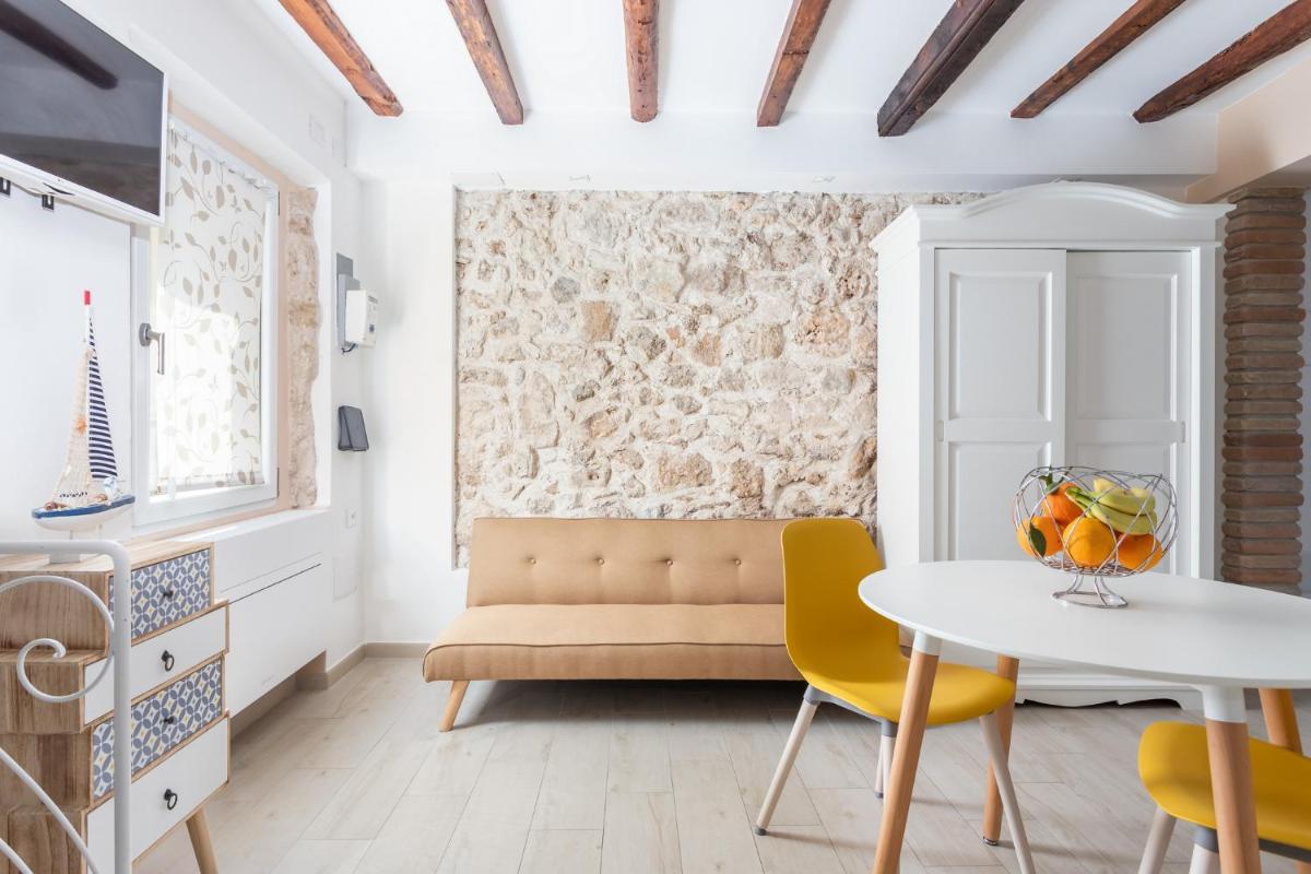 Carmencita Apartment - Housity